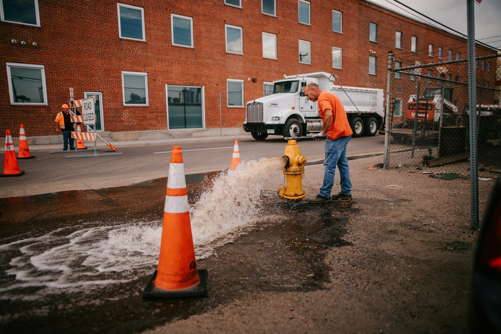 Moisture control and restoration work after water damage